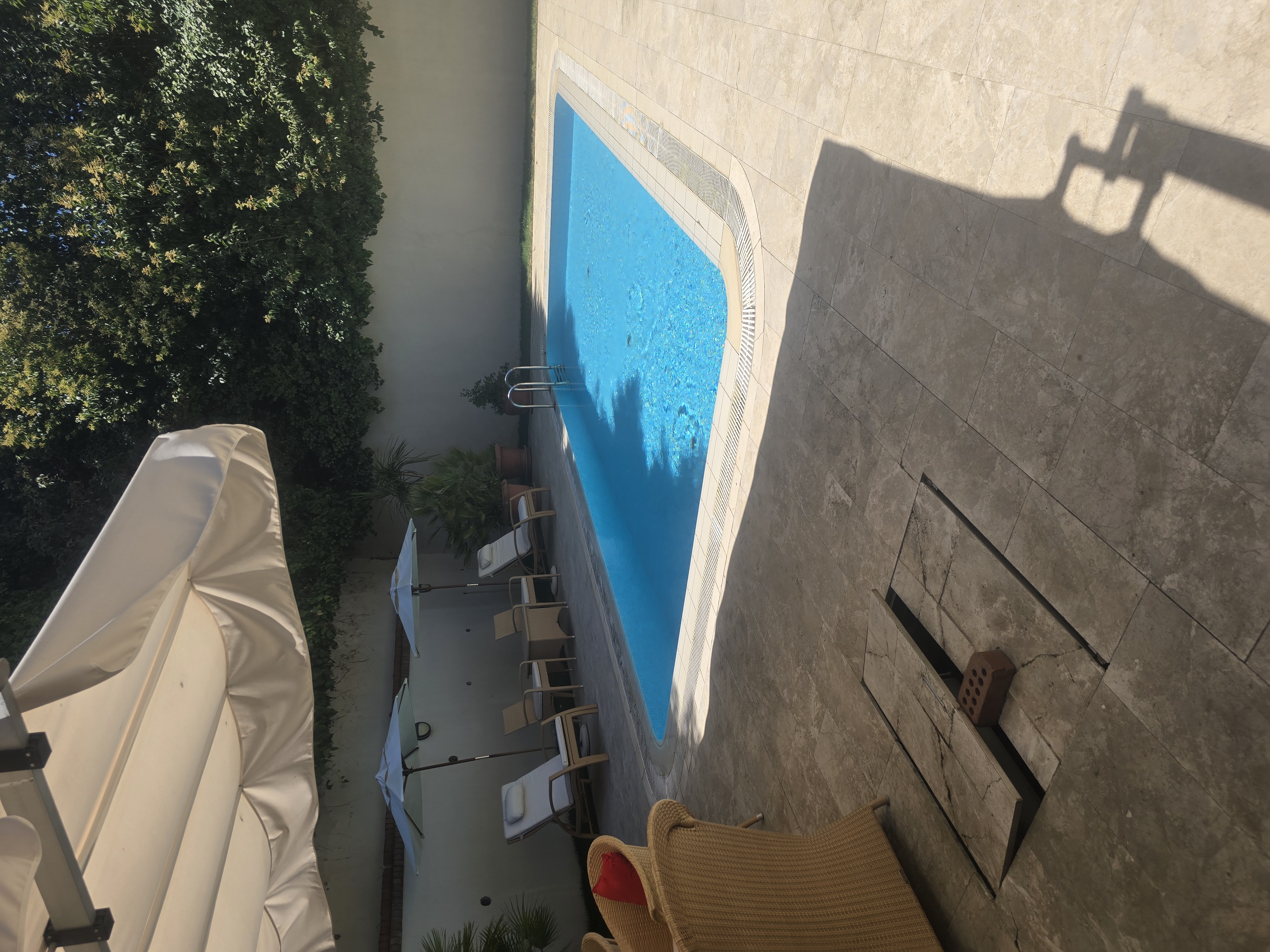 LEVENT TE 540m2 ARSA İÇERİSİNDE KUPON VİLLA